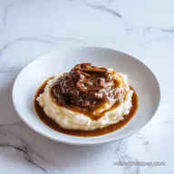 Beef Gravy Mashed Potatoes for 4 Servings