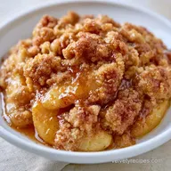 Apple Crisp with Oats: Golden
